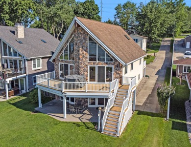 Donnell Lake Home For Sale in Vandalia Michigan