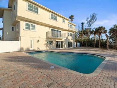 Experience the pinnacle of coastal luxury at this extraordinary - photo 5