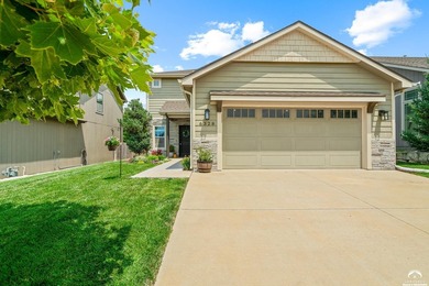 Welcome to this beautiful South facing 2 story with an open - photo 1