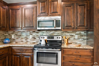 Welcome to this beautiful South facing 2 story with an open - photo 10
