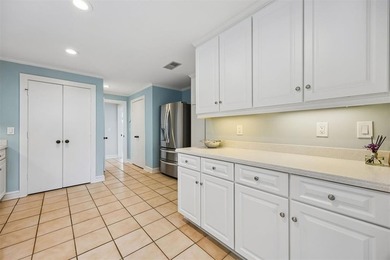 Experience the very best of oceanfront living from this - photo 15