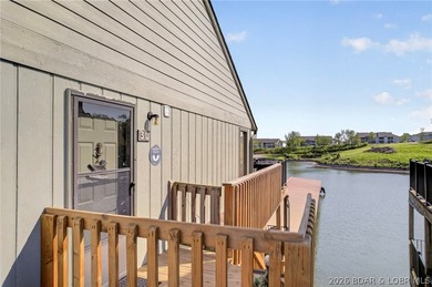 Top-floor living w/vaulted ceilings & unforgettable main channel - photo 19
