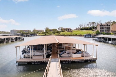 Top-floor living w/vaulted ceilings & unforgettable main channel - photo 21