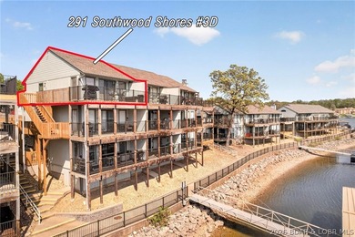 Top-floor living w/vaulted ceilings & unforgettable main channel - photo 23