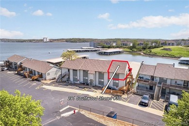 Top-floor living w/vaulted ceilings & unforgettable main channel - photo 24