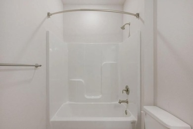 Need space and a great location at an affordable monthly - photo 27