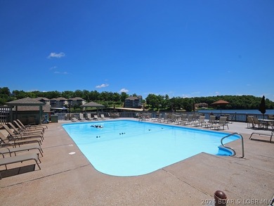 Top-floor living w/vaulted ceilings & unforgettable main channel - photo 32