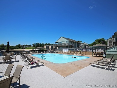 Top-floor living w/vaulted ceilings & unforgettable main channel - photo 35