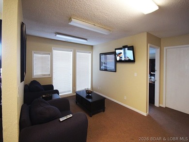 Top-floor living w/vaulted ceilings & unforgettable main channel - photo 40