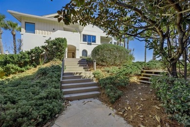 Experience the very best of oceanfront living from this - photo 40