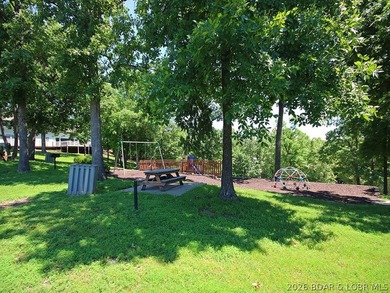 Top-floor living w/vaulted ceilings & unforgettable main channel - photo 43