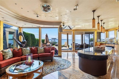 Indulge in the ultimate luxury at this magnificent beachfront - photo 7