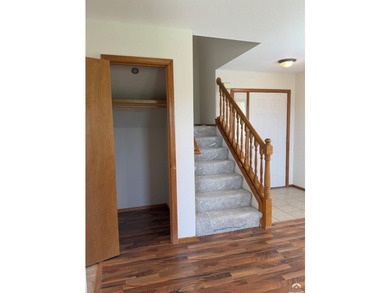 Price reduction on this beautiful townhouse. Recently updated - photo 6