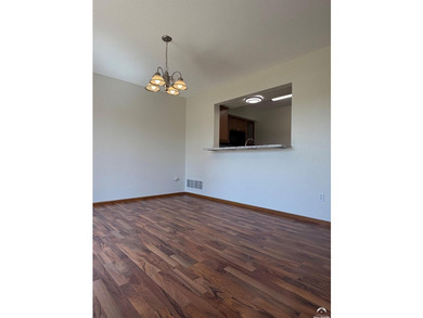 Price reduction on this beautiful townhouse. Recently updated - photo 8