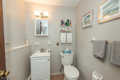 Meticulously Maintained 3 Bedroom 1.5 Bath Bi-level. Nice Curb - photo 14