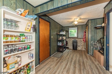 Meticulously Maintained 3 Bedroom 1.5 Bath Bi-level. Nice Curb - photo 15
