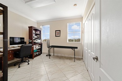 Beautifully maintained lakefront home in the desirable Century - photo 22