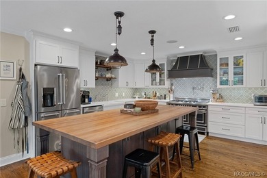 A One-of-a-Kind Waterfront Estate with Exceptional Boating - photo 28