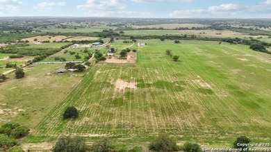(private lake, pond, creek) Acreage For Sale in Saint Hedwig Texas