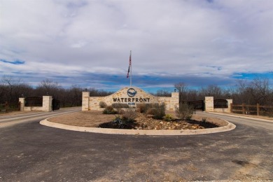 Lake Lot For Sale in Corsicana, Texas