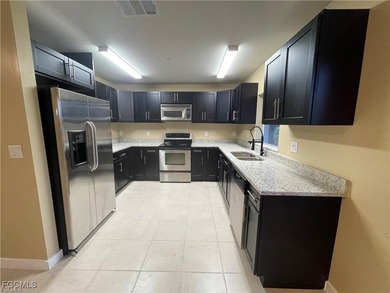 Spacious Income-Producing Quadruplex! This impressive property - photo 11
