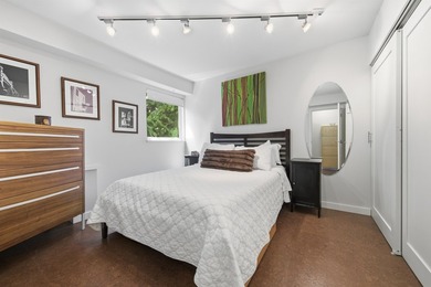 Welcome to Alma Court, an intimate boutique building tucked away - photo 16
