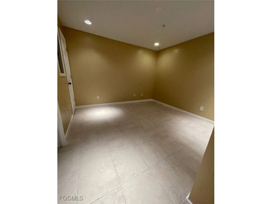 Spacious Income-Producing Quadruplex! This impressive property - photo 17