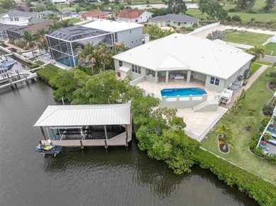 Welcome to 811 Birdie Way, a stunning custom-built waterfront - photo 20