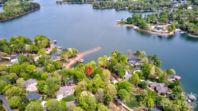 Experience exceptional Lake Norman waterfront living in this - photo 7