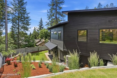 Enjoy one of the Newest Iconic Sanders Beach homes backing up - photo 12