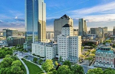 Discover why Milwaukee's Gold Coast remains one of the city's - photo 1