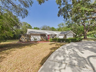 Welcome to 7256 Royal Oak Dr. This 3/2/2 offers the perfect - photo 37