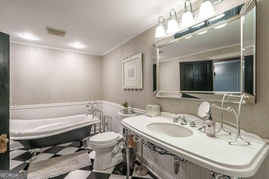 An Exquisite Turn-Key Estate Offering Luxury Living, Event - photo 38