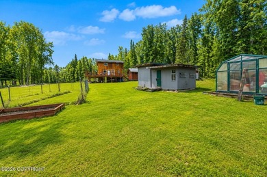 Custom built EFFICIENT Alaskan home with space for everyone! - photo 5