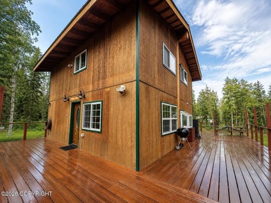 Custom built EFFICIENT Alaskan home with space for everyone! - photo 6