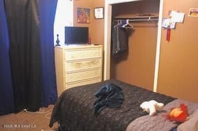 Great First time Home Buyer or Investor looking for a ready made - photo 19