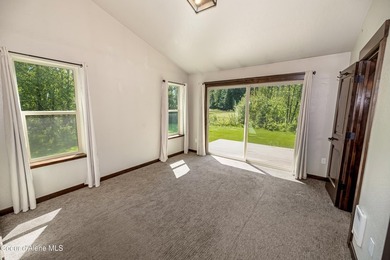 This beautiful single-level home sits on the Priest Lake Golf - photo 28