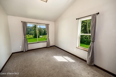 This beautiful single-level home sits on the Priest Lake Golf - photo 30