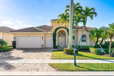 (private lake, pond, coastal) Home For Sale in Palm Beach Gardens Florida