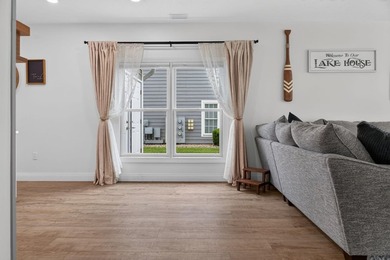 Lake Living at Its Best! Enjoy waterfront living in this - photo 32