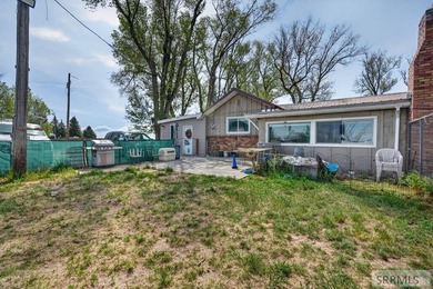 House with shop in quiet country setting on over 2 acres - photo 38