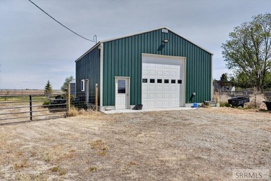 House with shop in quiet country setting on over 2 acres - photo 40
