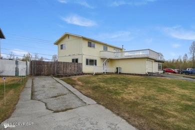 This charming home features a spacious layout with a large - photo 1