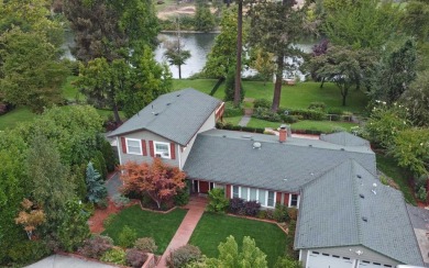 Rogue River Home For Sale in Grants Pass Oregon