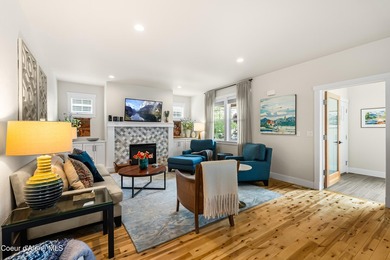 Natural light, soaring bedroom ceilings, and a functional layout - photo 8