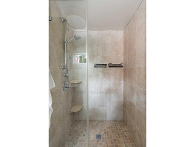77 Pitt Street is a historic 1800's, three-unit home located in - photo 50