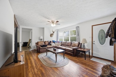 This charming 3-bedroom, 1-bath home is ideally located just - photo 5