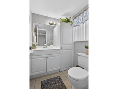 Welcome to this charming first-floor 1BR/1.5BA condo with - photo 4