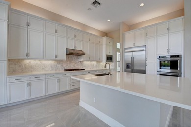 Beautiful Annabelle Model with Pool & Spa on a Spectacular - photo 12