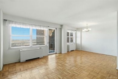 Welcome to the sought after Continental Residence and this well - photo 14